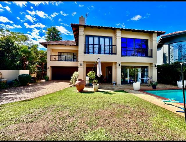 4 BEDROOM HOUSE FOR SALE IN PECANWOOD ESTATE